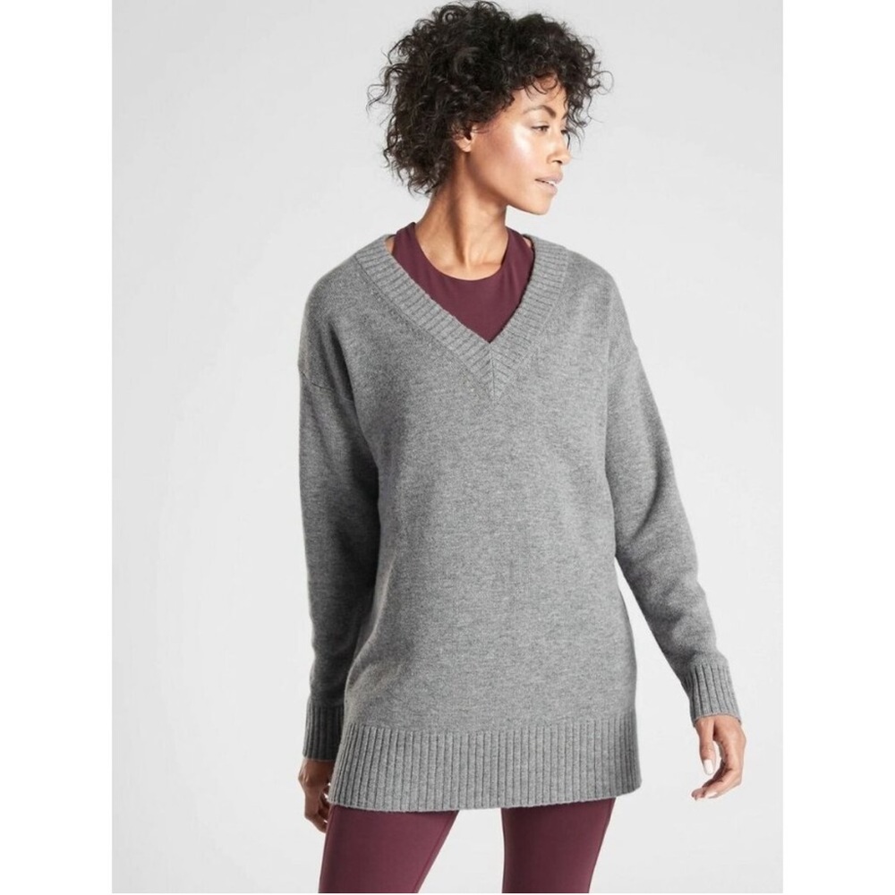 Athleta Wool Cashmere Grey V-Neck Long Tunic Knit Academia Sweater Size XS